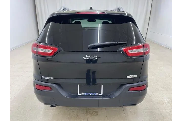 $10988 : Jeep Cherokee 2016 Latitude image 4