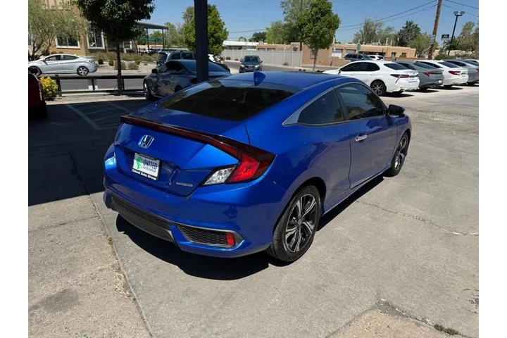 2017 Civic Touring Coupe CVT image 5