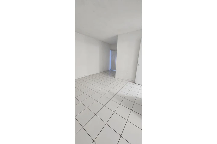 $2150 : kendall for Rent image 5