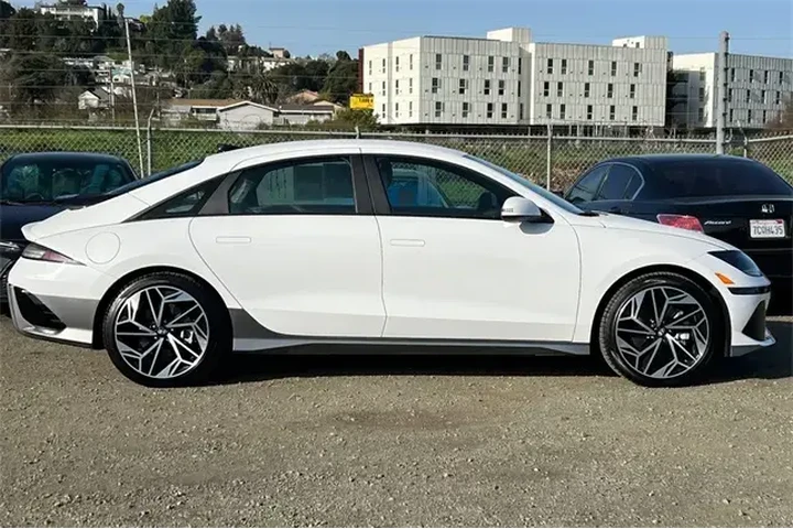 $35990 : Hyundai IONIQ 6 2025 AWD SEL image 3