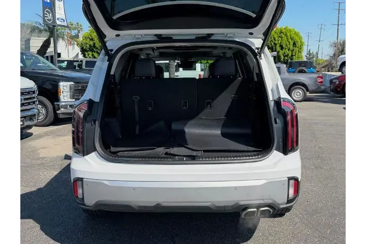 $39990 : Kia Telluride 2024 AWD SX 4d image 10