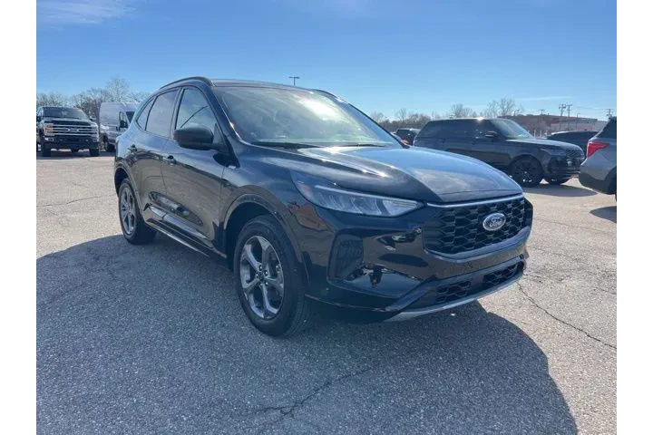 $24843 : Ford Escape 2024 AWD ST-Line image 3