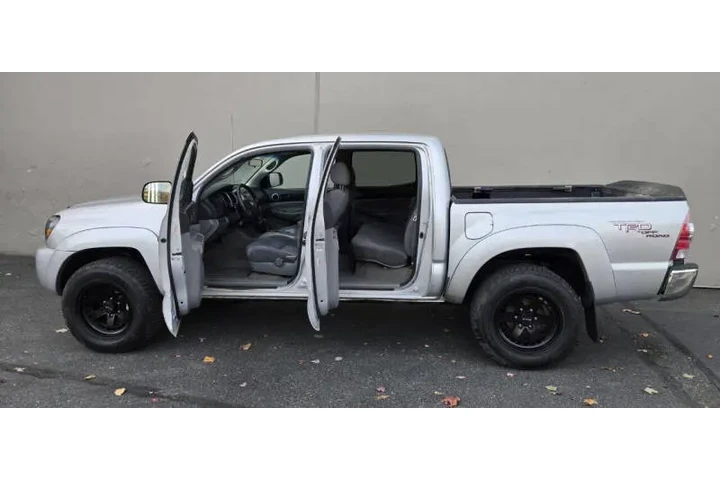 $11900 : 2007 Tacoma V6 image 10