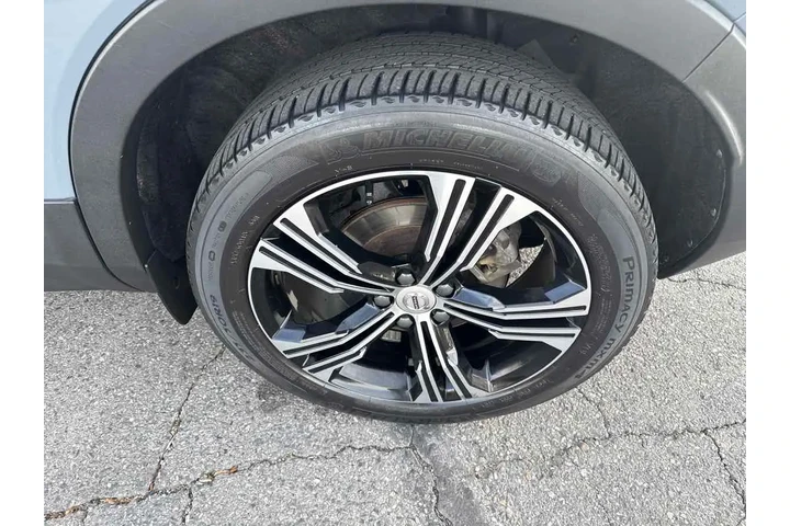 $24910 : 2020 XC40 Inscription image 10