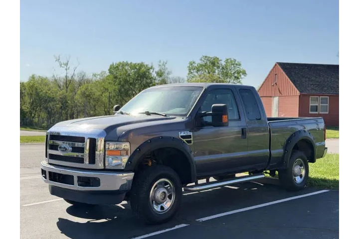 $8999 : 2008 F-250 Super Duty XL image 1