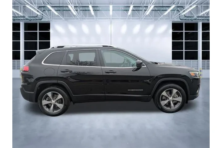 $16989 : Jeep Cherokee 2019 4x4 Limit image 3