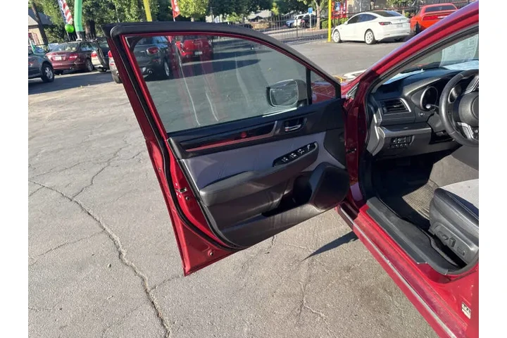$14955 : 2019 Legacy 2.5i Sport image 7
