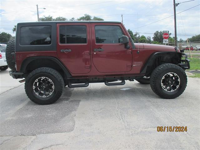 $17995 : 2010 Wrangler image 6