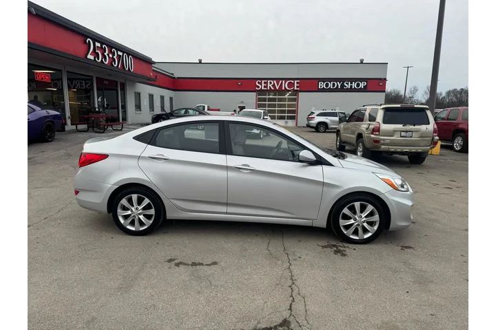 $6450 : 2014 Accent 4dr Sdn Auto GLS image 1