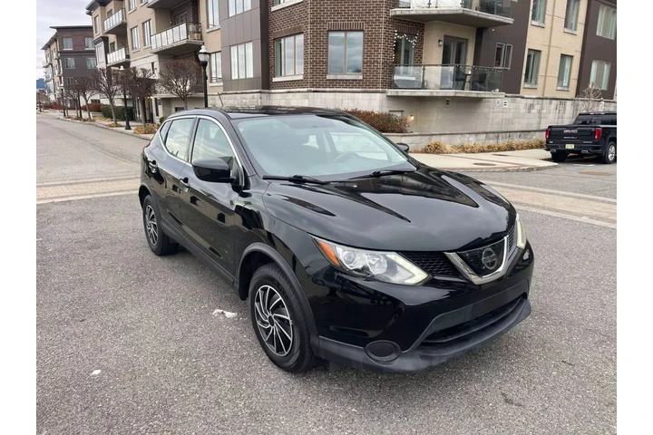 $10500 : 2019 NISSAN ROGUE SPORT S SPO image 2