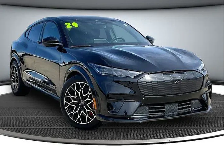 $38500 : Ford Mustang Mach-E 2024 AWD image 3
