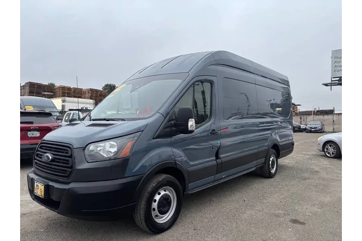 $28999 : 2019 Transit 250 image 3