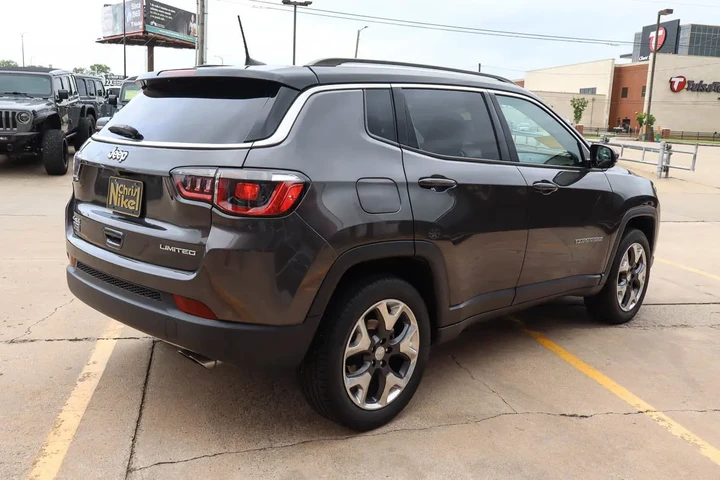 $23587 : 2018 Compass Limited 4x4 image 5