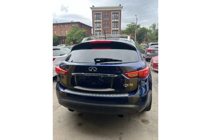 $12999 : 2015 QX70 image 9