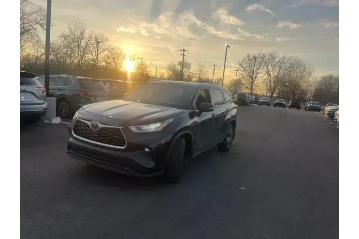 $26267 : Toyota Highlander 2020 AWD X image 7