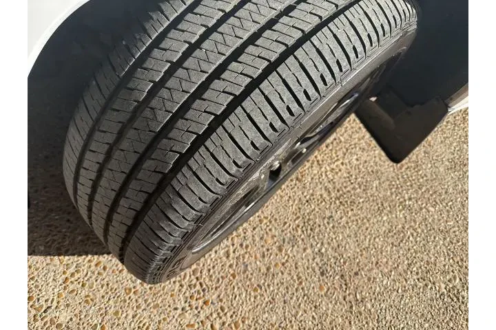 $20737 : Jeep Grand Cherokee WK 2022 image 3