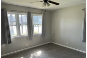 $2350 : HOUSE RENT IN RIVERSIDE CA thumbnail