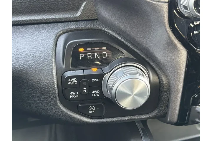 $31987 : Ram 1500 2023 4x4 Laramie 4d image 10