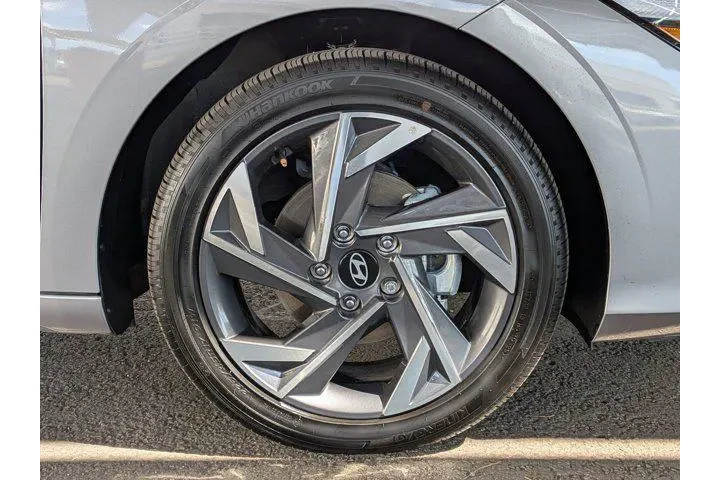 $26777 : Hyundai ELANTRA Hybrid 2025 image 7