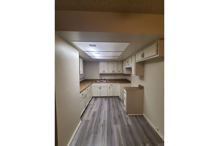 $1950 : Apartamento de Renta image 2