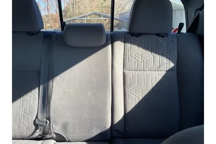 $29992 : Toyota Tacoma 2019 4x4 TRD P image 7