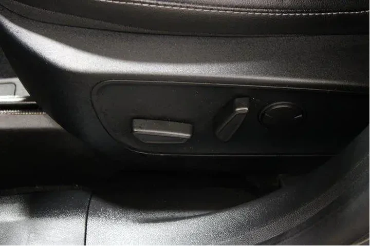 $19982 : Ford Escape 2022 SEL 4dr SUV image 7