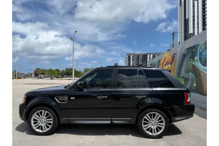 $9995 : 2011 Land Rover Range Rover S image 9