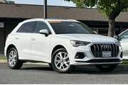 $27400 : Audi Q3 2023 AWD quattro Pre thumbnail
