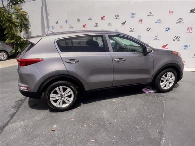 $15995 : Used 2018 Sportage LX FWD for image 2