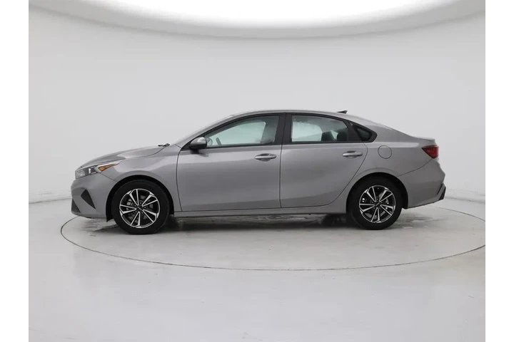 $17998 : Kia Forte 2024 LXS 4dr Sedan image 3