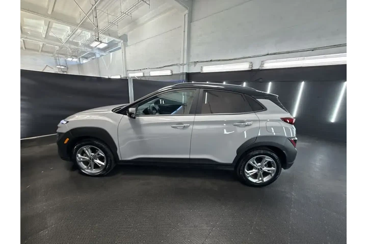 $15354 : Hyundai KONA 2023 SEL 4dr Cr image 5