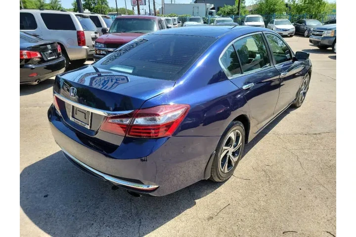 $7500 : 2016 Accord LX image 6