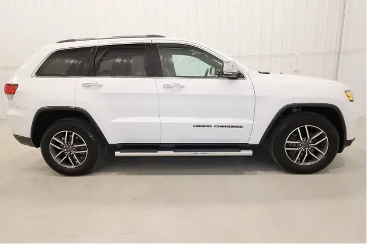 $23500 : Jeep Grand Cherokee 2020 4x4 image 2