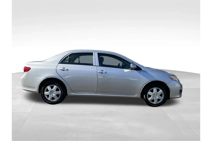 $10788 : 2009 Corolla LE image 6