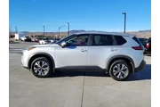 $22985 : Nissan Rogue 2022 AWD SV 4dr thumbnail