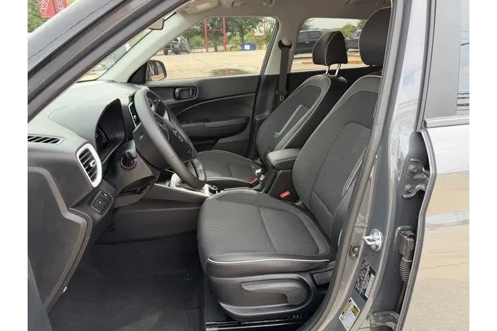 $24144 : Hyundai KONA 2024 SEL 4dr Cr image 2