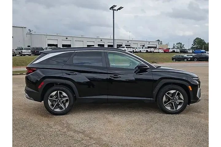 $32485 : Hyundai TUCSON 2025 SEL 4dr image 4