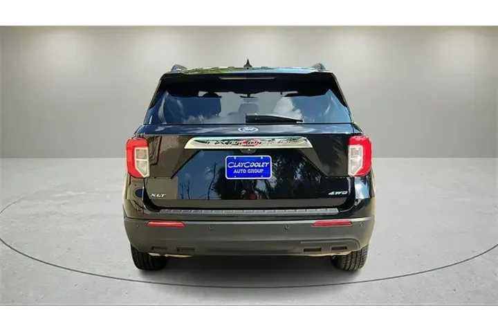 $24742 : Ford Explorer 2023 AWD XLT 4 image 4