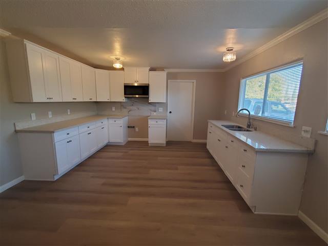 $1950 : En Apple Valley image 1