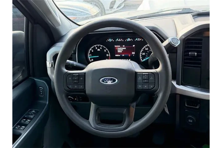 $30985 : Ford F-150 2023 4x2 XLT 4dr image 9