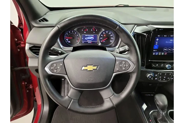 $28998 : Chevrolet Traverse 2023 LT C image 10