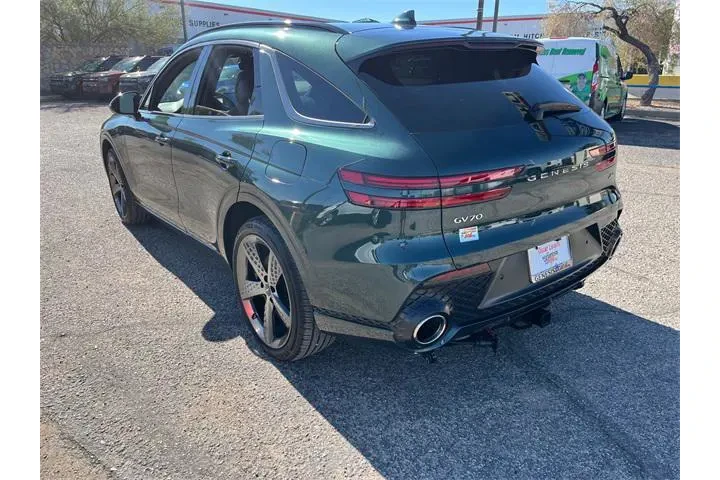 $38897 : Genesis GV70 2023 AWD 2.5T S image 6