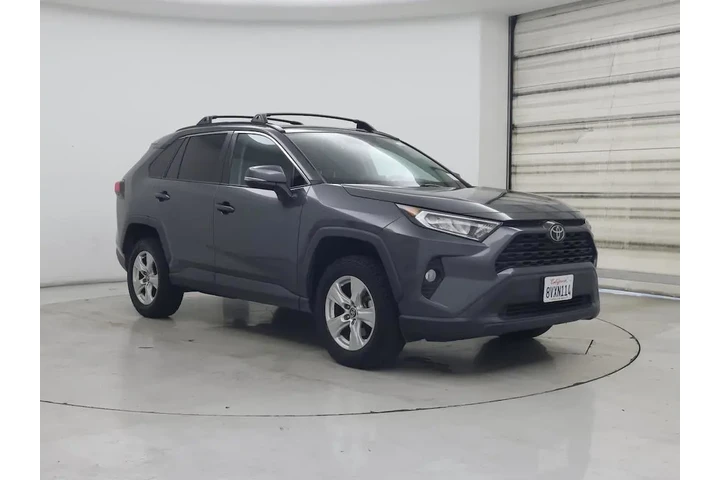 $25998 : Toyota RAV4 2021 AWD XLE 4dr image 1