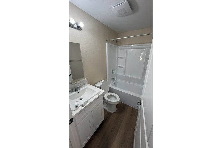 $2145 : BRAND NEW 2 BD/2BTH APARTMENT image 2