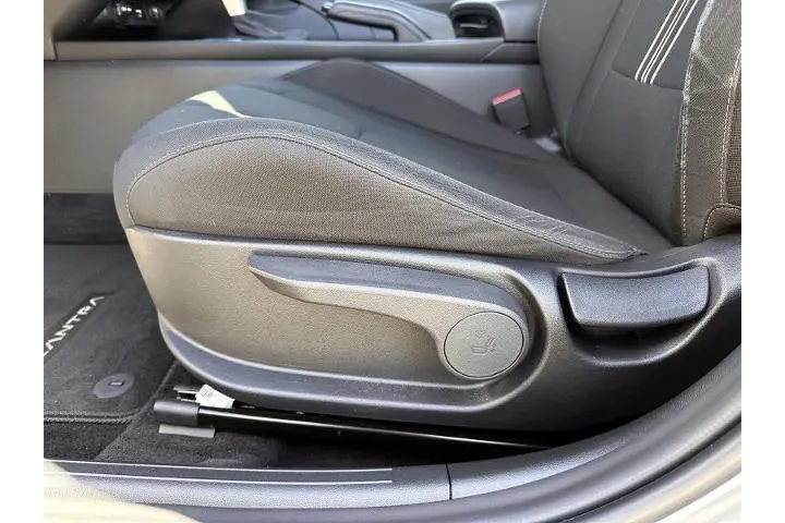 $17999 : Hyundai ELANTRA 2023 SEL 4dr image 10