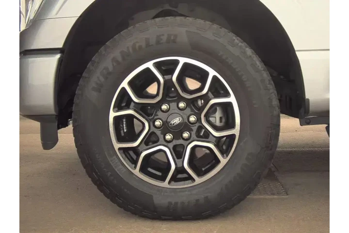 $36898 : Ford F-150 2023 4x4 XL 4dr S image 9