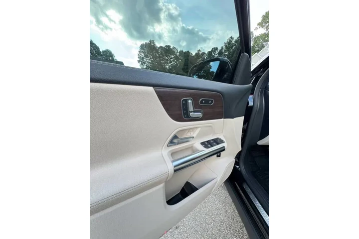 $35000 : 2021 Mercedes-Benz GLA GLA 250 image 7