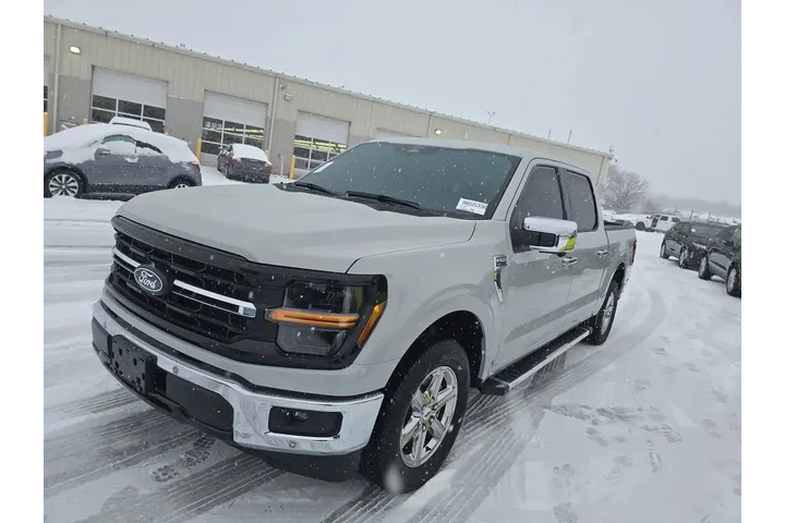 $35999 : Ford F-150 2024 4x2 XLT 4dr image 1