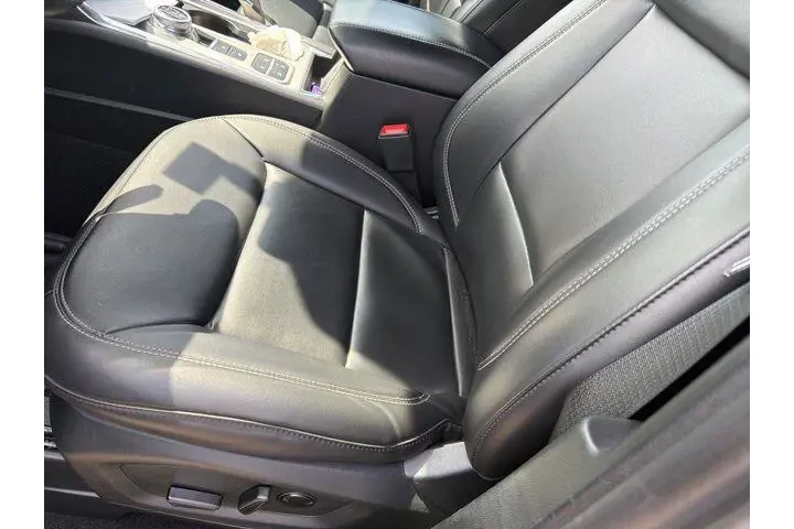 $34145 : Ford Explorer 2024 XLT 4dr S image 10