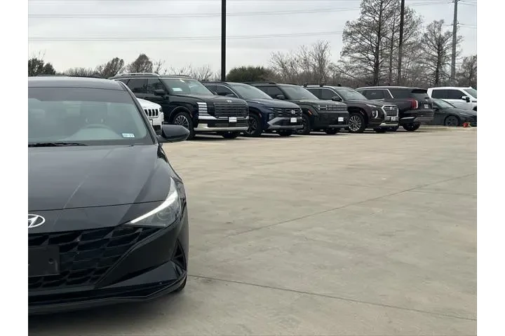 $17210 : Hyundai ELANTRA 2023 SEL 4dr image 3